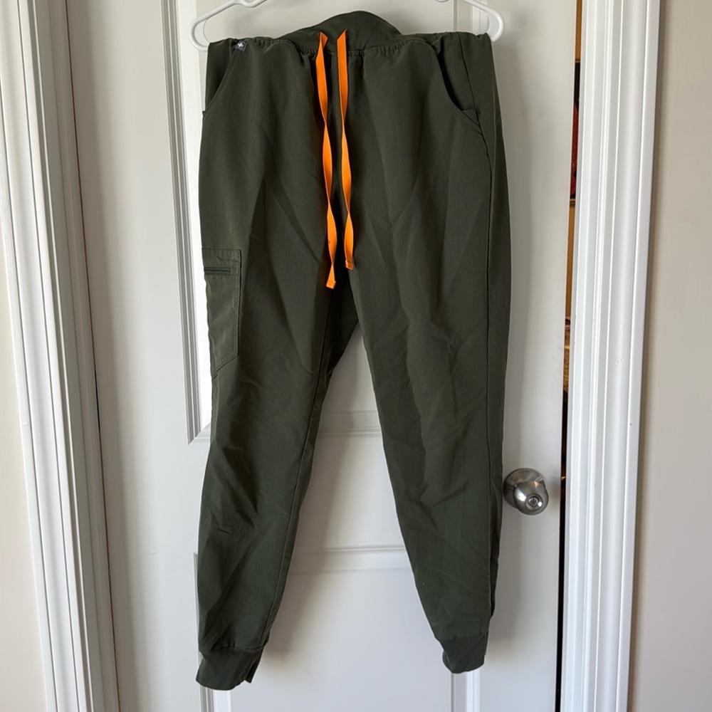 FIGS scrub joggers